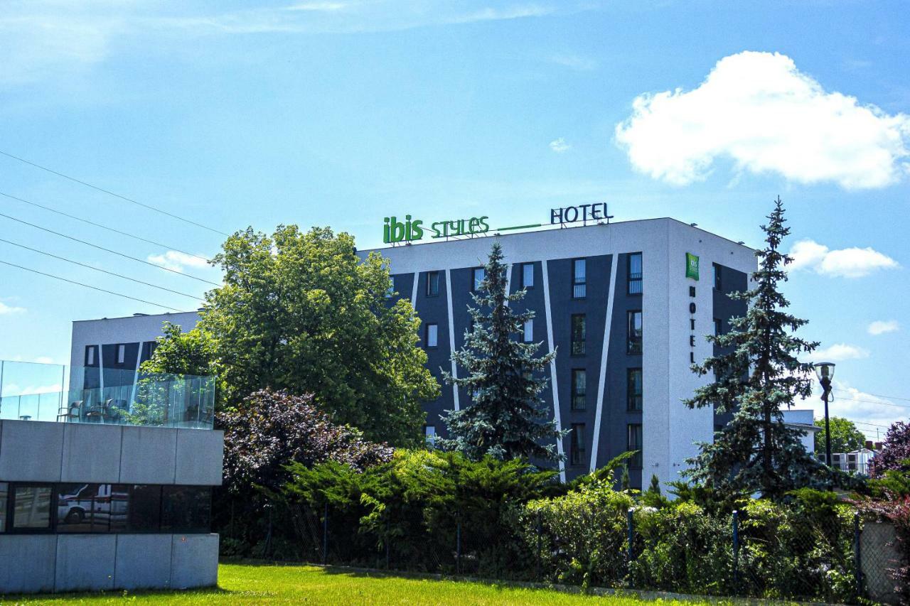 Ibis Styles Warszawa West Hotel Mory Bagian luar foto